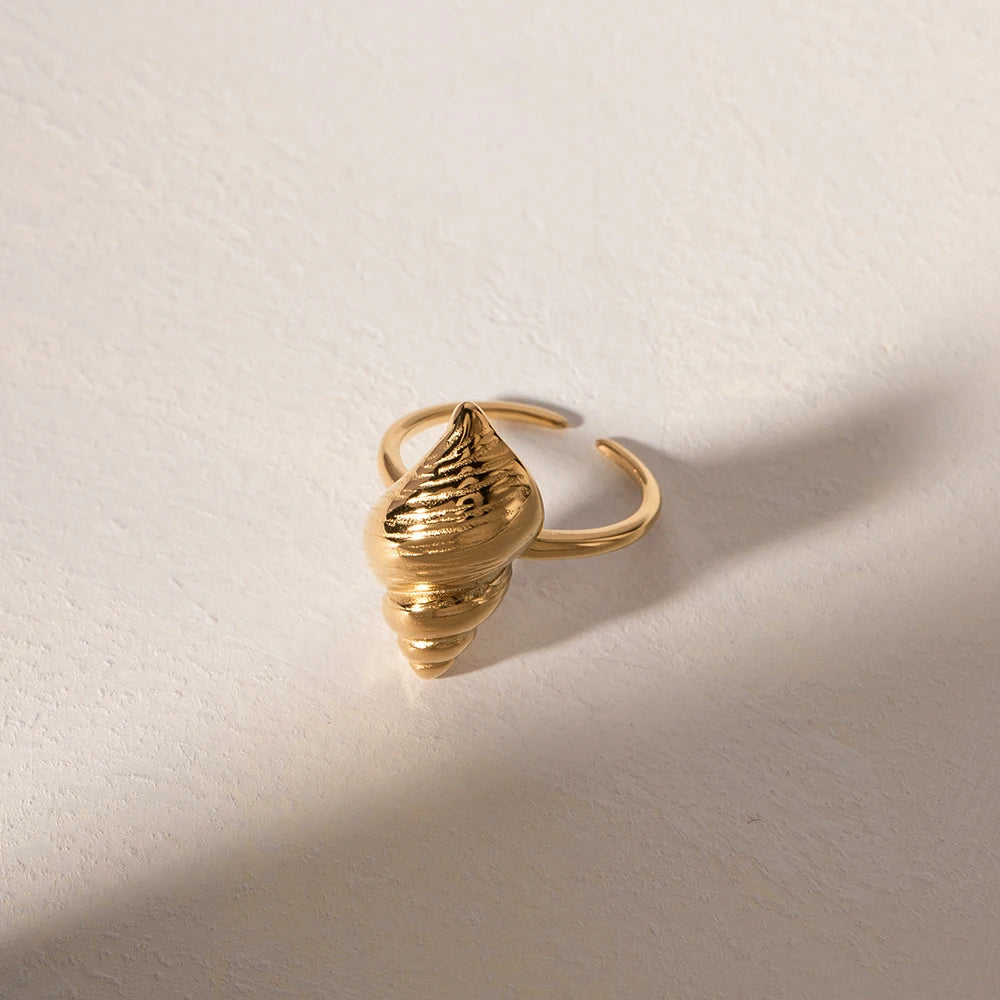 Nerja Conch Ring